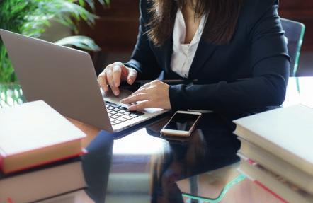 be przez stronę internetową: www.