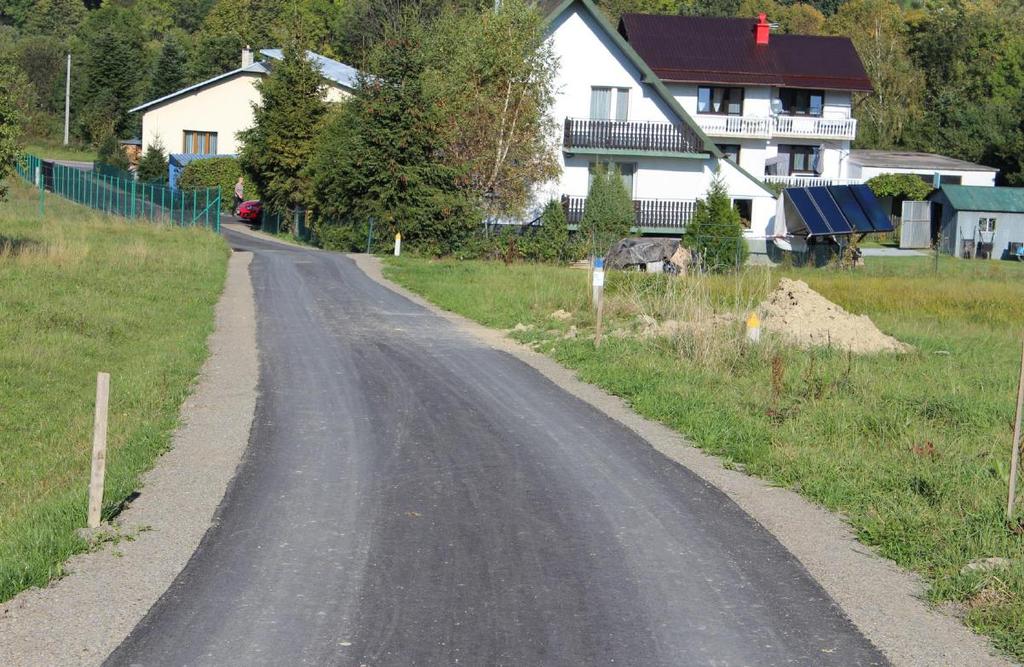REMONT DROGI DO SROKI Podbudowa, nowa nawierzchnia asfaltową oraz