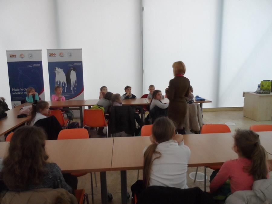 młodzież z klas
