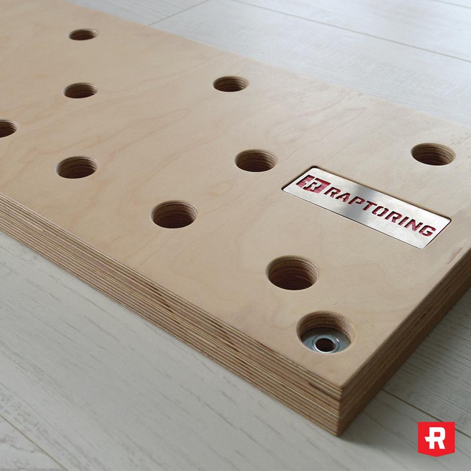 KOŁKOWNICA RHE-K1 Kołkownica (peg board) o wymiarach: 124 cm x 30 cm x 4 cm
