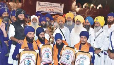 gurvir ismg[ minwr smyn (18 mei 2016) srihmd &qih idvs num smripq SRomxI kmyti v`lon krvwey gey CyvyN AMqrrwStrI g`qkw mukwbly ivc jyqu t Im num snmwinq