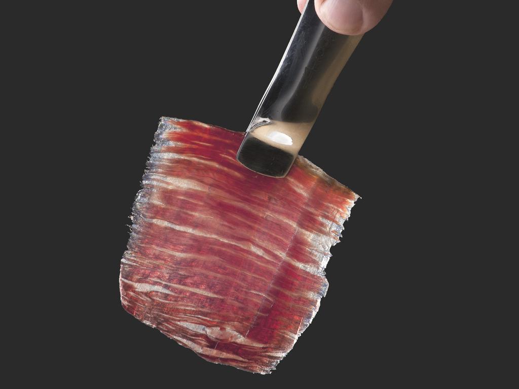 Szynka jamon serrano - sposób wytwarzania Jamon Serrano to szynka dojrzewająca, produkowana z