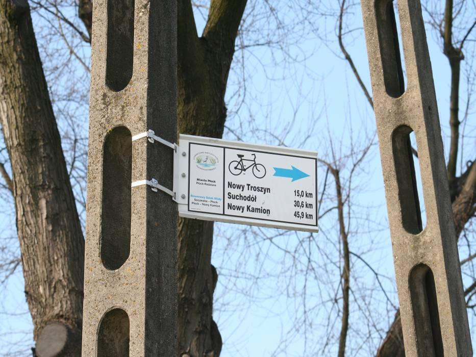 Zdjęcie z prawej z widocznym