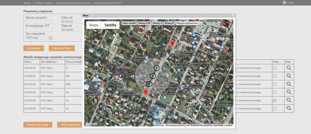 dowolne miejsce. Po naciśnięciu na mapie przycisku satelita pojawi się widok mapy satelitarnej.