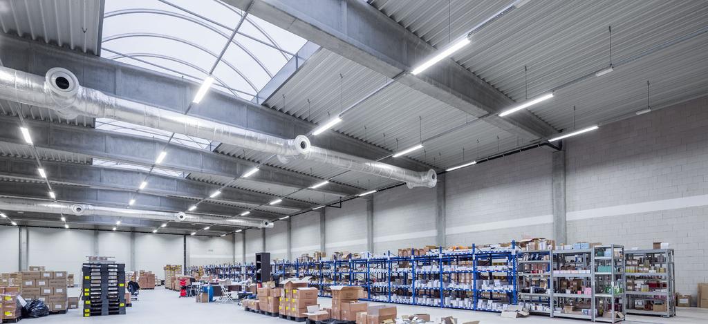 Magazyny Parkingi Hale aż do 86% OSZCZĘDNOŚCI Tytan led TYTAN LED to lampa dedykowana do zastosowań przemysłowych.