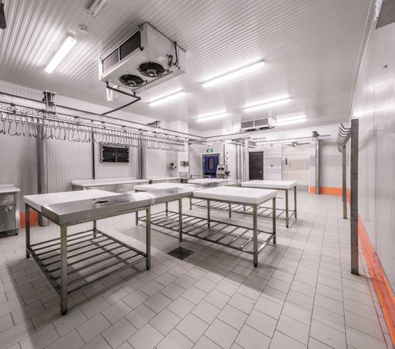 pomieszczeniach, gdzie panują bardzo wysokie lub niskie temperatury od -35 C do 55 ⁰C.