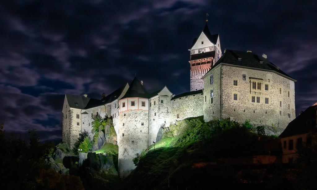 Szczelna konstrukcja Lampa jest odporna na