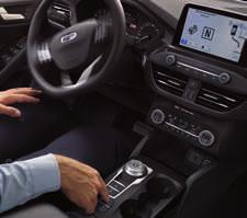 Pakiety komfortowe Pakiet Comfort (AGEAB) klimatyzacja dwustrefowa z automatyczną regulacją temperatury (DEATC) system Ford KeyFree z przyciskiem rozrusznika Ford Power wycieraczki przedniej szyby