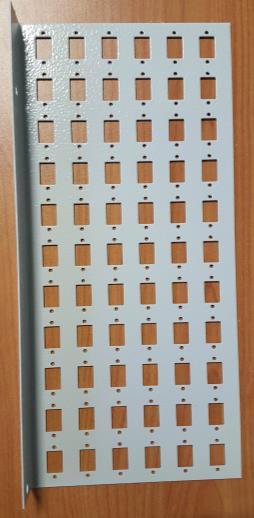 dane typ PSB-NE-32 PSB-NE-60 PSB-NE-144 liczba wejść kablowych 4 4 8 liczba pól komutacyjnych 36 66 156 liczba kaset światłowodowych 3 4 7 zalecana długość pigtaili [m] 2,5-3 2,5-3 2,5-3 zalecane