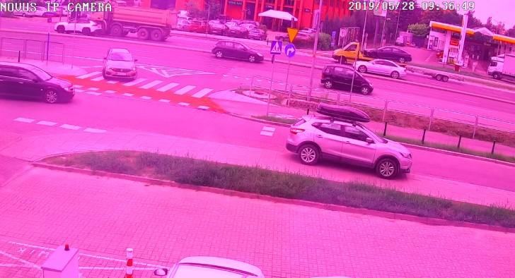 Wykrywanie obsady filmu - kamera wywoła alarm, gdy np. obraz kamery zmieni kolorystykę.