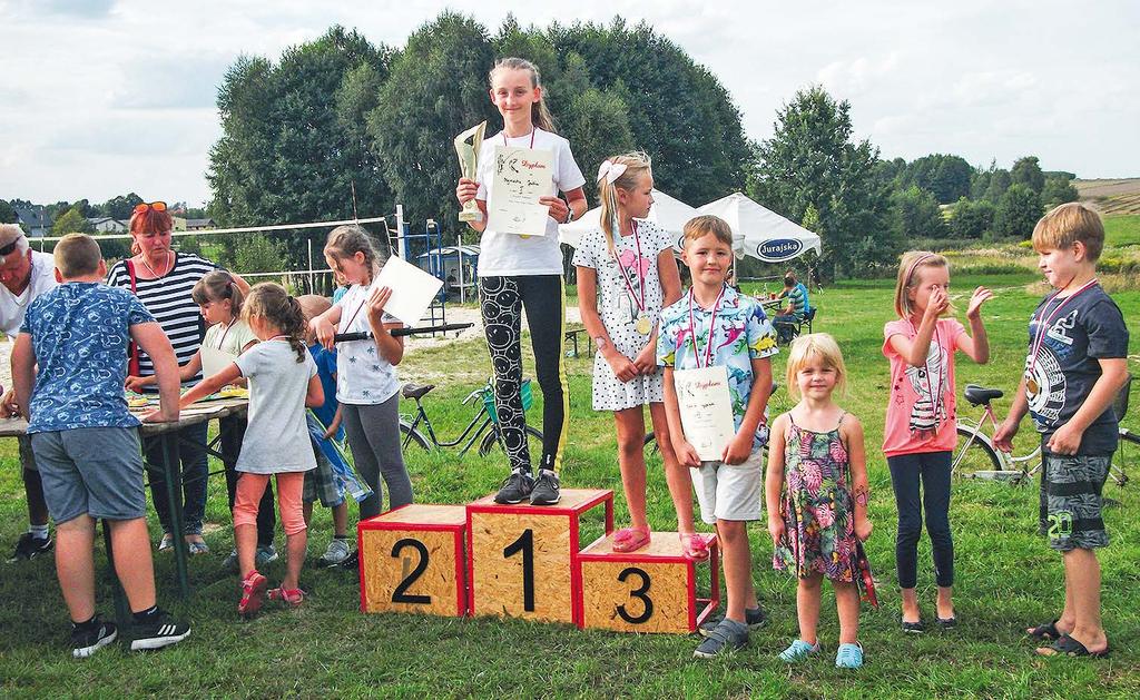 00 rano i rozpoczęły się spławikowe zawody wędkarskie, pogoda dopisała uczestnikom a ryby brały wyśmienicie.