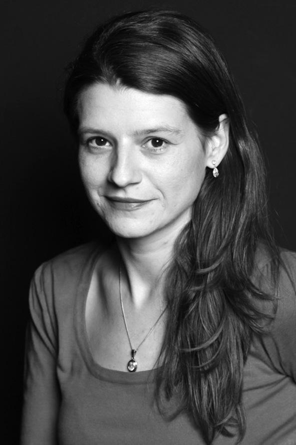 Biogramy autorów dramatów 361 Jelena Solarić (Kovačić) (ur. 1979, Zagrzeb) dramatopisarka i dramaturżka, prawie wszystkie projekty zrealizowała z reżyserką Anicą Tomić.