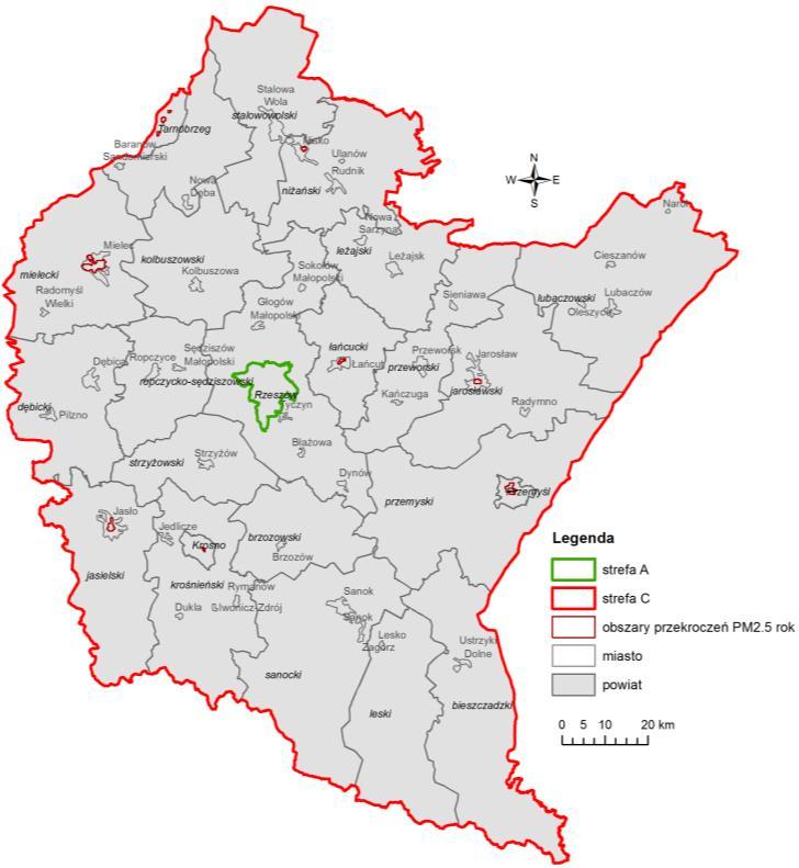 Rys. 2.2.3. Klasyfikacja stref w zakresie stężeń średniorocznych pyłu PM10 za rok 2015 - cel ochrona zdrowia, województwo podkarpackie 2015 r.