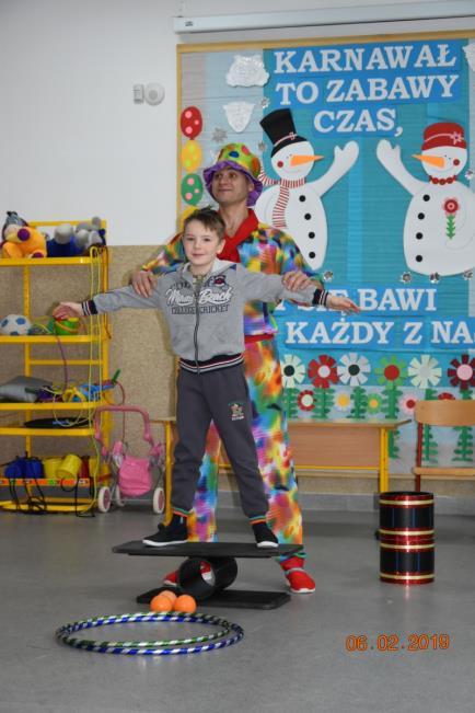 nastroju rodziców na zachowanie dzieci. Dowiedzieli się też, jakie okoliczności zwiększają szanse wystąpienia zachowań agresywnych, a jakie prowadzą do ich wygaszania.