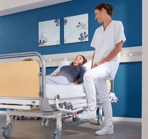 Jednocześnie zakres niewymagającej wysiłku regulacji łóżka jest na tyle szeroki, że zapewnia wygodną pozycję pacjenta, a także ergonomiczną pracę opiekunów na