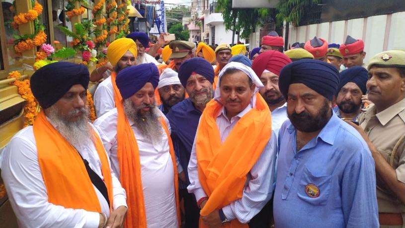 Avqwr (13) hoieaw gurduawrw sri guru ismg sbw hzwri bwg qon DMnbwd lei rvwnw hoieaw[ ngr kirqn di rvwngi smyn v`fi igxqi ivc smgq mojud si[ ieqy JwrKMf suby dy G`t igxqi kimsn dy au~p-cyarmyn s.