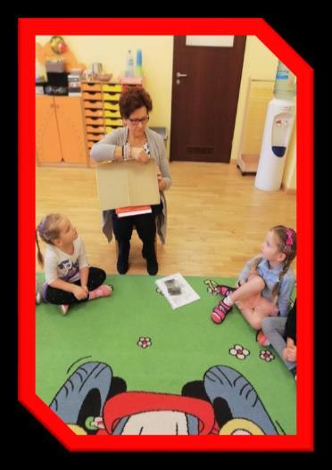 Miły gość w grupie Biedronki Grupę Biedronek odwiedziła babcia Julki