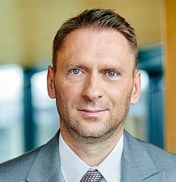 Paweł Piwowar Wiceprezes Zarządu Odpowiada za Piony: Energetyki i Gazownictwa, Telekomunikacji i Mediów oraz Biuro Projektów ERP.