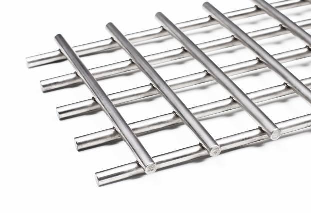 Zakres oczek 7,0-00,0 mm Średnica drutu,0 -,0 mm prosty, tłoczony, profilowany tupu HT i GZ Materiał Stal
