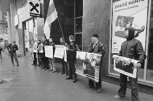 przeciwnikami wpisania ich miejscowości do rejestru, ponieważ oznacza to, że wszelkie prace budowlane przy domach będą musiały być konsultowane z konserwatorem zabytków.
