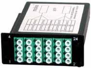 Instalacja systemu ModLink jest niezwykle prosta, wystarczy zainstalować kasetę w panelu (mocowana na dwie szybkozłączki) oraz wpiąć kabel ModLink w złącze MTP/MPO umieszczone z tyłu kasety.