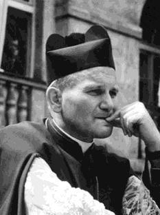 4 lipca 1958 r. Karol Wojtyła został mianowany biskupem tytularnym Ombrii, a także biskupem pomocniczym Krakowa. Konsekracji biskupiej ks.