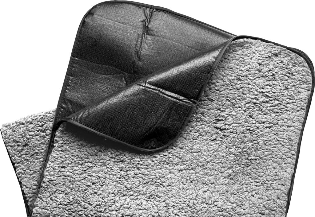 nr: 5018106 Rozmiar: 380 x 270 mm Opakowanie: Bulk Hot&Cool Dzbanek do kawy Mniejsza wersja bestsellerowych butelek Hot&Cool, idealna by zabrać litr kawy na
