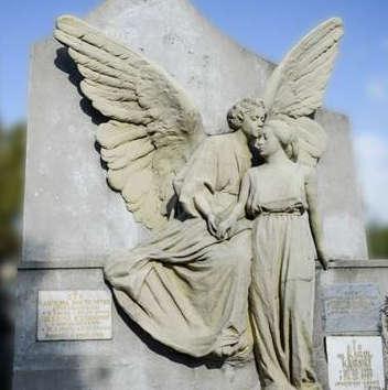 Non Omnis Moriar 11.10.2019. 06.11.2019. Gorlice, Dwór Karwacjanów www.muzeum.gorlice.pl Wystawa Non Omnis Moriar gorlicki cmentarz parafialny ukazany na fotografii dokumentalnej.