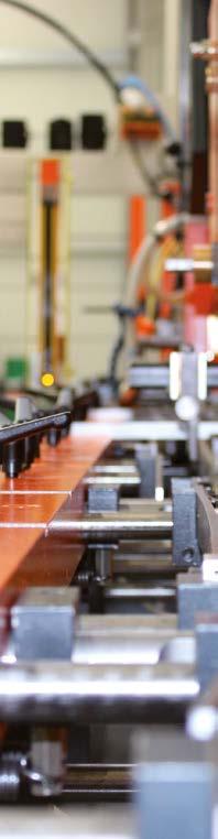 Eurotec Jesteśmy średniej wielkości przedsiębiorstwem, które zajmuje się projektowaniem, produkcją i dystrybucją produktów do sektora budowlanego.