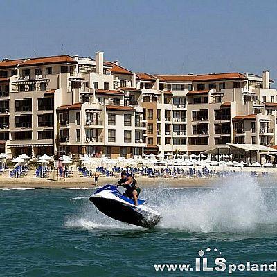APARTAMENT TRZYPOKOJOWY 94 M2 Z WIDOKIEM NA MORZE W KOMPLEKSIE PRZY PLAŻY ZA