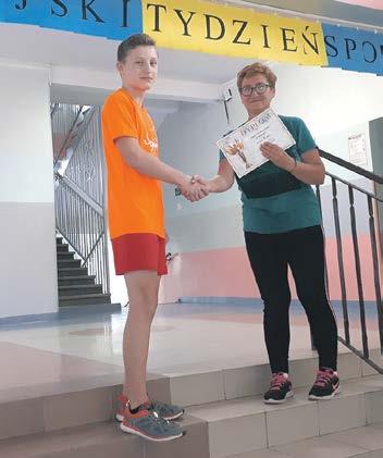 Mecz pomiędzy zawodnikami był bardzo zacięty, ale rozgrywany w przyjacielskiej atmosferze. Zawodników dopingowała licznie zgromadzona grupa kibiców, miłośników piłki nożnej oraz członkowie ich rodzin.