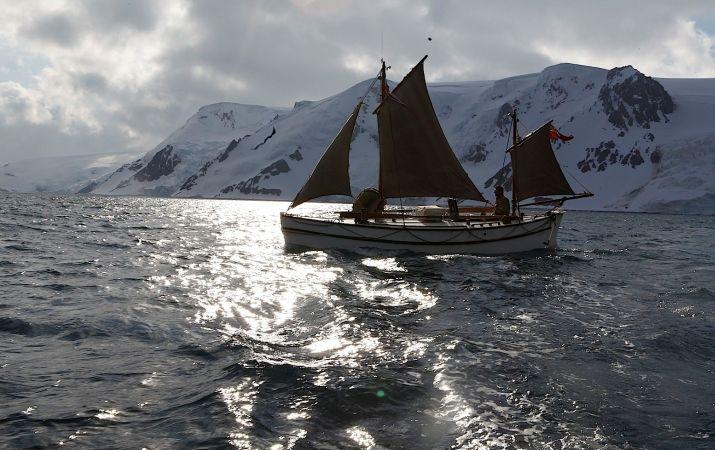 3 Arctowskiego, wodach Wyspy Epic 24 północny-wschód. panują Południowej. porywisty przez www.shackletonepic.