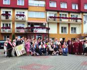 angielskim i rosyjskim o idei