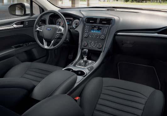 technologii LED Standardowe wyposażenie wnętrza Radioodtwarzacz z Ford SYNC 3 z wyświetlaczem 8", Bluetooth, 8 głośników, 2 gniazda USB; zdalne sterowanie na kierownicy Elektrycznie sterowane szyby