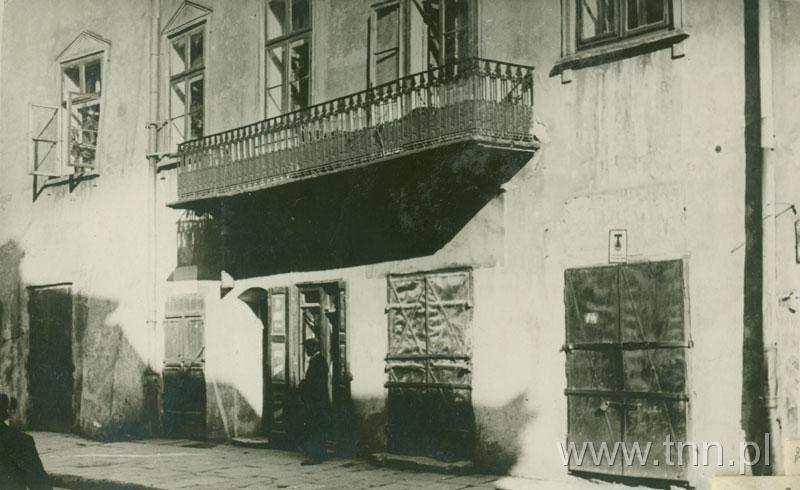 Ikonografia /Jezuicka 2, widok dolnej części elewacji, 1938-1939, fot.