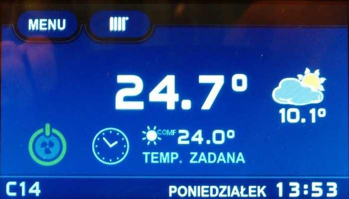 Załączenie i wyłączenie wentylacji Wentylację można załączać i wyłączać przyciskiem wyświetlanym na głównym ekranie. Przycisk ten jest domyślnie ukryty.