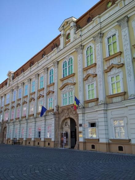 Sposoby przygotowania opracowania kartograficznego Zbieranie Aktualizowanie Tworzenie Collector for