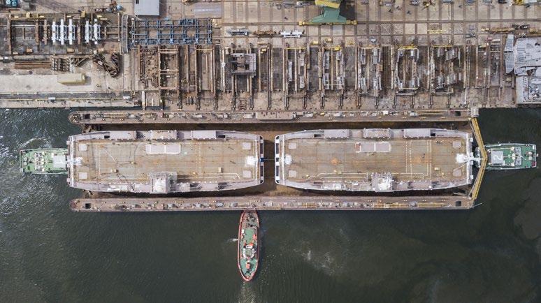Newbuildings Promy w trakcie budowy w Remontowa Shipbuilding. Po raz pierwszy w historii stoczni przeprowadzono wodowanie dwóch statków z jednego doku pływającego.