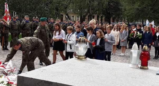 Eugeniusz Kuszka powitał Gości i Uczestników, tak na zakończenie wszystkim podziękował za uczestnictwo w dzisiejszej