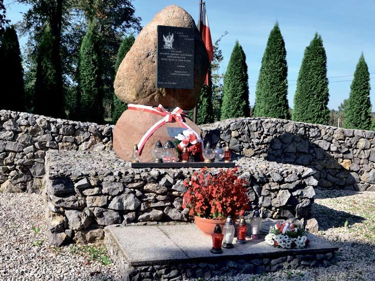 KLIMONTOWA 13 Starostwo Powiatowe w Sandomierzu Gmina Łoniów piknik historyczno-patriotyczny W roku Jubileuszowym 100 rocznicy odzyskania przez Polskę Niepodległości odbył się 27 września w Parku