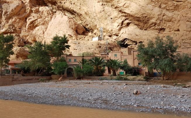Przejazd przez góry do Marrakeszu i dalej nad ocean do Essaouiry.
