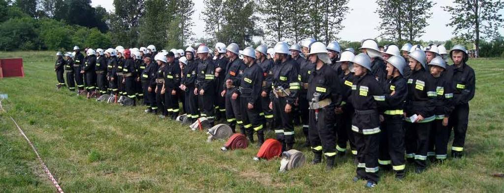 Gminne zawody sportowo-pożarnicze drużyn OSP z gmin Miączyn i Grabowiec 10.06. 2018 roku w Grabowcu Komisji sędziowskiej przewodniczył sędzia główny st. kpt. Przemysław Ilczuk.