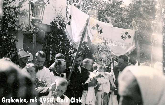 Mieszkał w Grabowiec- Górze. Zamordowany przez Niemców 15 listopada 1941 roku w Obozie Zagłady w Oświęcimiu.