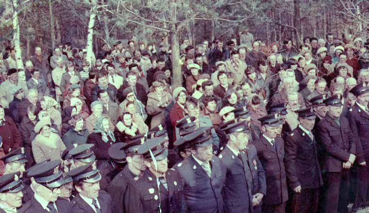 Wacław Jaroszyński zapoznał zebranych z historią trzech krzyży.