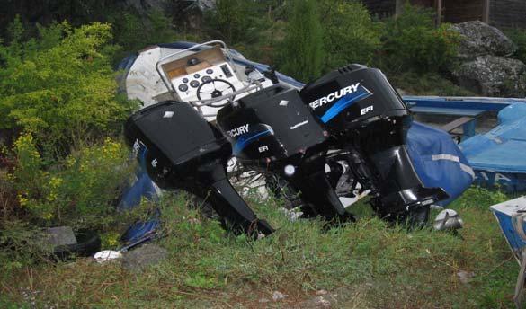 20 Zdjęcie 3: Wynik wzmocnionej kontroli granicy morskiej w Albanii. Skonfiskowana szybka łódź motorowa wykorzystywana przez zorganizowane grupy przestępcze do przemytu osób do UE.