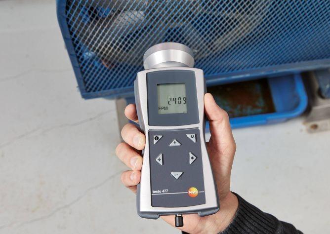 Do pomiaru temperatury pracy urządzenia mechatronicznego posłużono się elementem pomiarowym oznaczonym jako Pt100. Którą metodę pomiaru zastosowano? Kontaktową termoelektryczną.