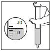 Krok 2. Usuwanie pęcherzyków powietrza ze strzykawki a. Trzymać strzykawkę końcówką do góry. b. Ostukać strzykawkę palcami drugiej ręki.