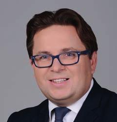 . Wiceprezes Instytutu Emerytalnego w Warszawie, Członek Stowarzyszenia Prawa Pracy oraz Międzynarodowego Stowarzyszenia Prawników Emerytur i Świadczeń Pracowniczych (IPEBLA).