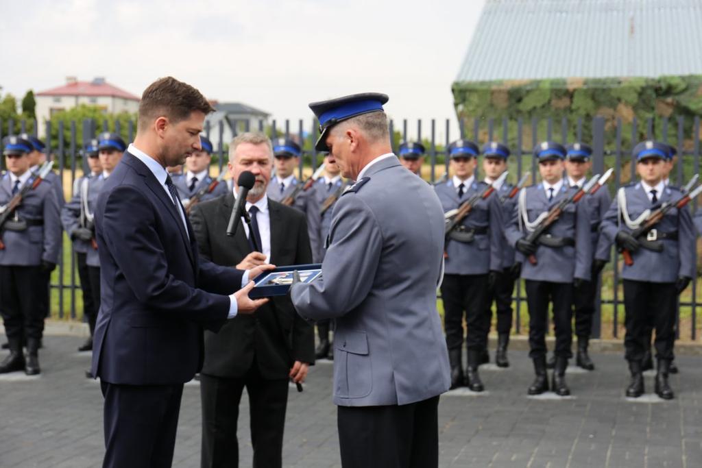 wystawiona przez Oddział Prewencji Policji w Lublinie. Komendant Powiatowy Policji w Lubartowie mł. insp.