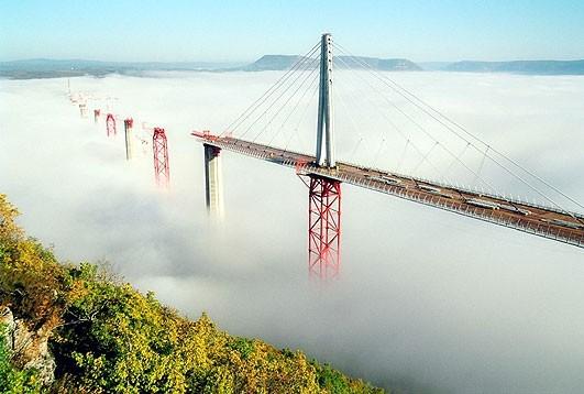 Millau Viaduct 00